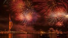 Fireworks over Gunwharf Quays, Portsmouth (© Peter Lewis/Photographer's Choice/Getty Images) Bing Everyday Wallpaper 2016-11-05