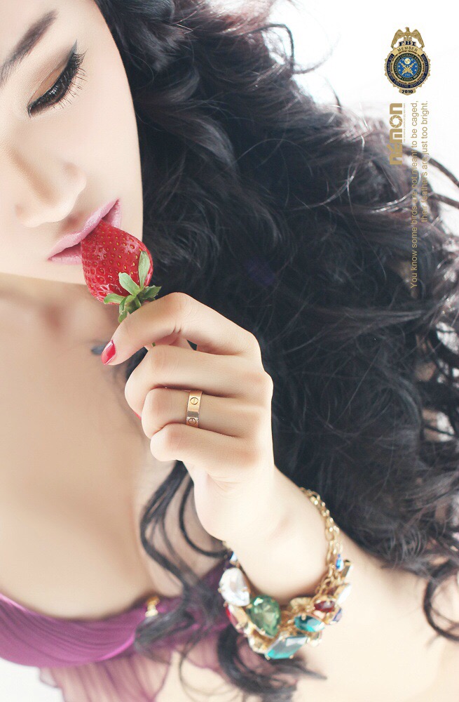 美女内衣模特, kXXTEa [性感 妹子 Sexy Girls] url = http://img.orzaa.com/co/2016/11/09/10/201611092606.jpg