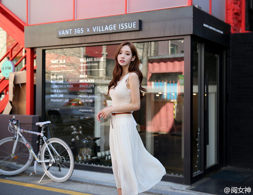 美女户外街拍, grhIAF [性感 妹子 Sexy Girls] url = http://img.orzaa.com/co/2016/11/09/10/201611092614.jpg
