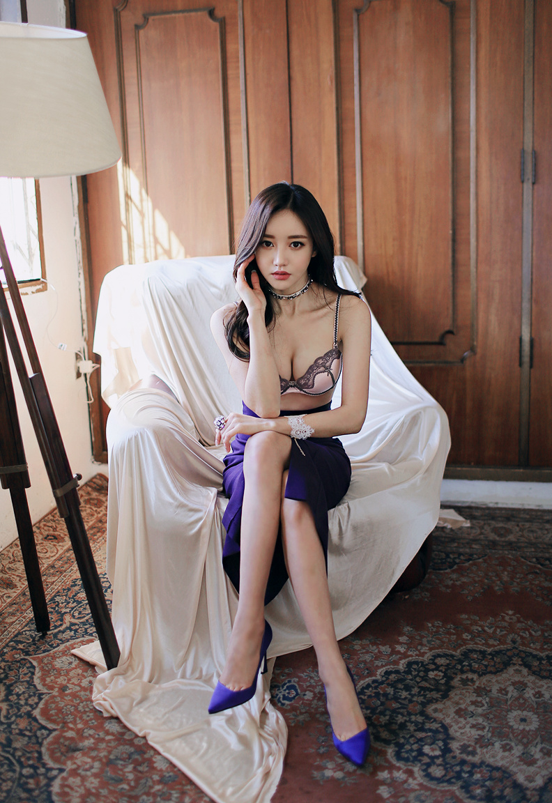 极品美胸美女, EZXYHz [性感 妹子 Sexy Girls] url = http://img.orzaa.com/co/2016/11/15/11/201611152905.jpg