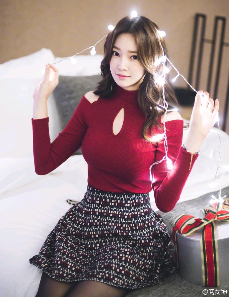 好身材美女黑丝超短裙, CoC9PZ [性感 妹子 Sexy Girls] url = http://img.orzaa.com/co/2016/11/15/11/201611152883.jpg