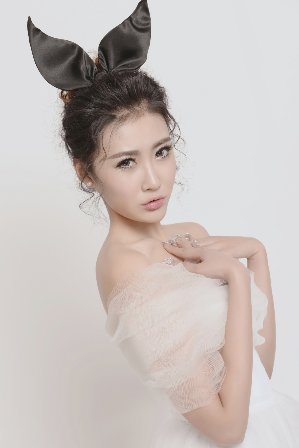 露肩裹胸美女粉嫩迷人香肩, QTFhyI [性感 妹子 Sexy Girls] url = http://img.orzaa.com/co/2016/11/23/10/201611231099.jpg