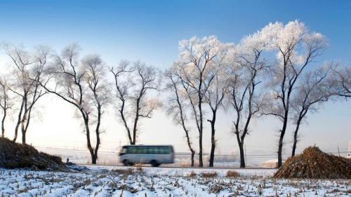 ｢吉林霧氷｣中国, 吉林省 (© Zhijun Sun/TAO Images Limited/Alamy Stock Photo) Bing Everyday Wallpaper 2017-01-21
/tmp/UploadBetalZwOwt [Bing Everyday Wall Paper 2017-01-21] url = http://www.bing.com/az/hprichbg/rb/IceRimmedTrees_JA-JP14952513018_1920x1080.jpg

File Size (KB): 320.58 KB
Last Modified: November 26 2021 17:16:26
