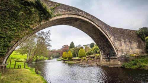 Brig o' Doon in Ayrshire, Scotland (© George Robertson/Alamy) Bing Everyday Wallpaper 2017-01-25
/tmp/UploadBeta1irnm4 [Bing Everyday Wall Paper 2017-01-25] url = http://www.bing.com/az/hprichbg/rb/BrigoDoon_EN-GB9793386574_1920x1080.jpg

File Size (KB): 250.21 KB
Last Modified: November 26 2021 17:16:52
