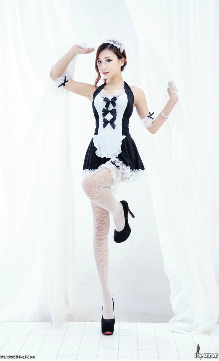美女女仆装诱惑, UiLYcJ [性感 妹子 Sexy Girls] url = http://img.orzaa.com/co/2017/02/03/07/201702031111.jpg