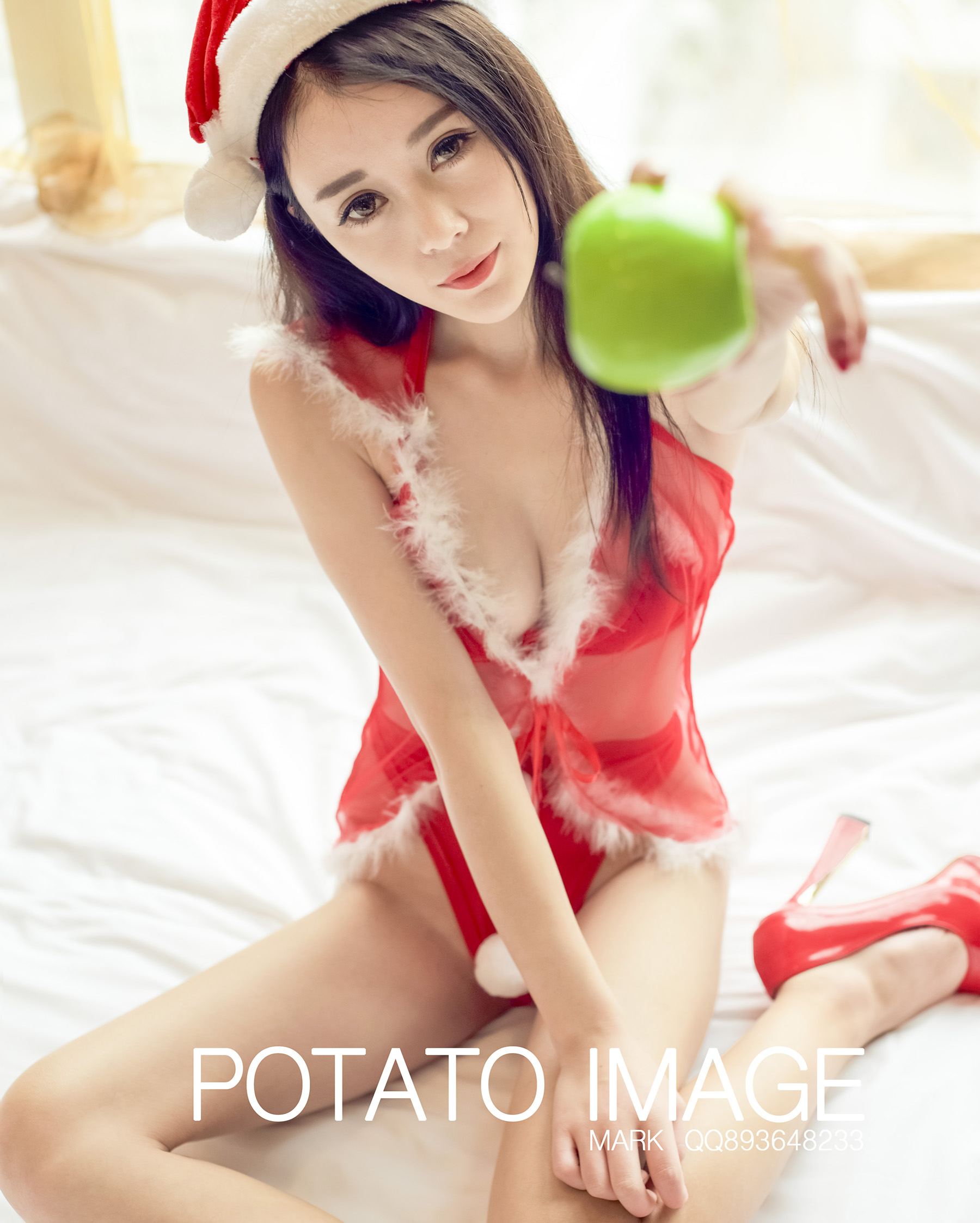 性感圣诞美女, k15UCy [性感 妹子 Sexy Girls] url = http://img.orzaa.com/co/2017/01/30/02/20170130760.jpg