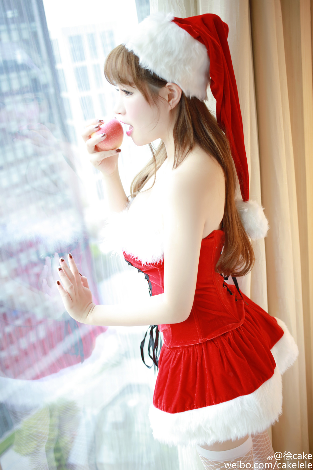 网红美女徐cake, xoY55v [性感 妹子 Sexy Girls] url = http://img.orzaa.com/co/2017/01/17/16/20170117478.jpg