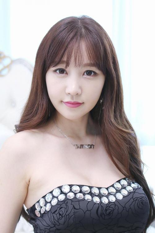 韩国大眼丰满美女
/tmp/UploadBetaXTVVmS [性感 妹子 Sexy Girls] url = http://img.orzaa.com/co/2017/02/03/07/20170203242.jpg

File Size (KB): 328.97 KB
Last Modified: November 26 2021 17:13:35

