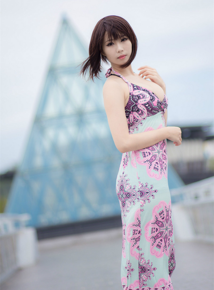 大胸短发美女, qIOJJS [性感 妹子 Sexy Girls] url = http://img.orzaa.com/co/2017/01/30/02/20170130909.jpg