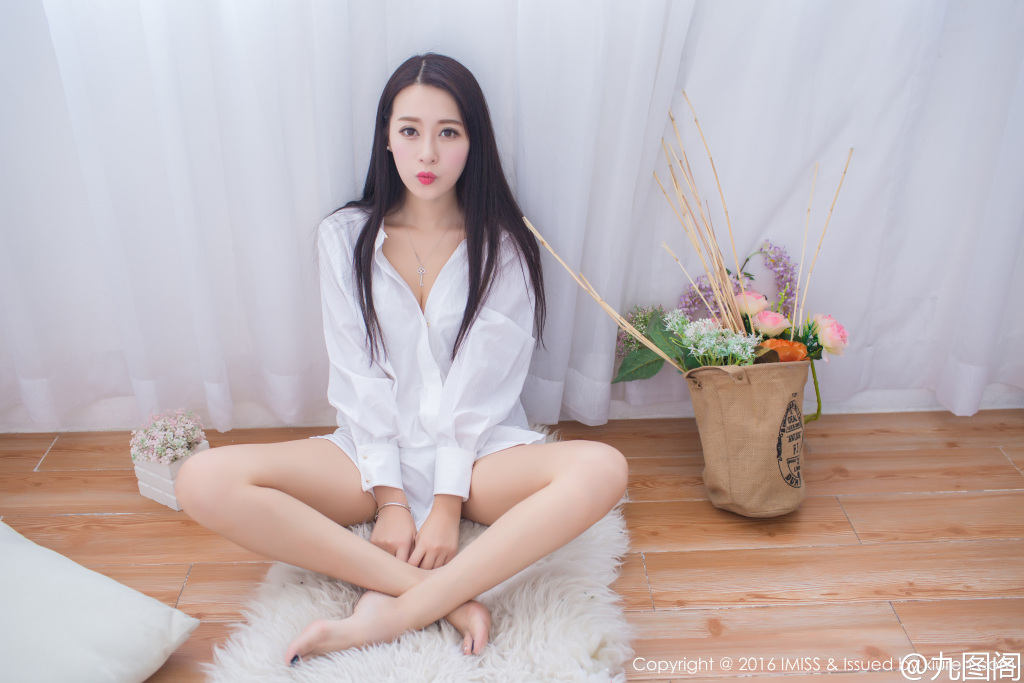 中分长发美女, KW0Nea [性感 妹子 Sexy Girls] url = http://img.orzaa.com/co/2017/01/17/16/20170117459.jpg