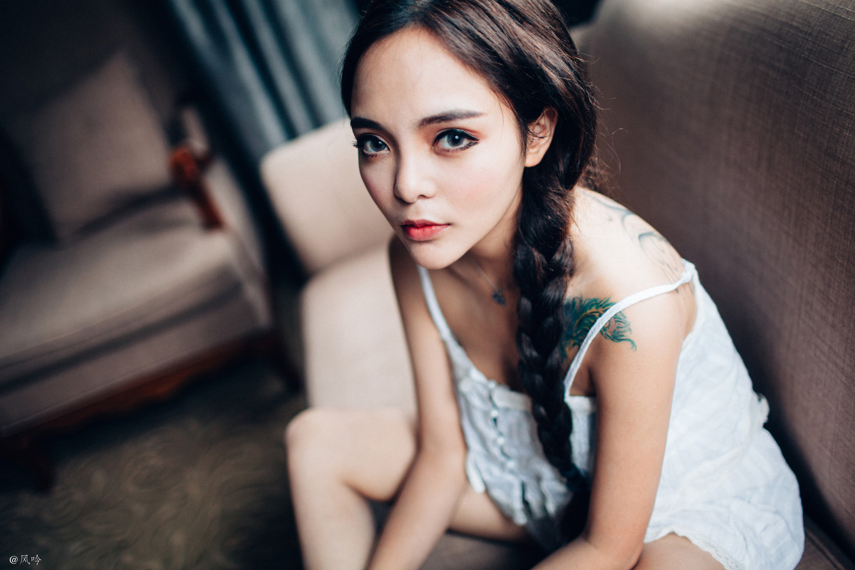 纹身混血美女, MBxxho [性感 妹子 Sexy Girls] url = http://img.orzaa.com/co/2017/01/30/02/20170130728.jpg