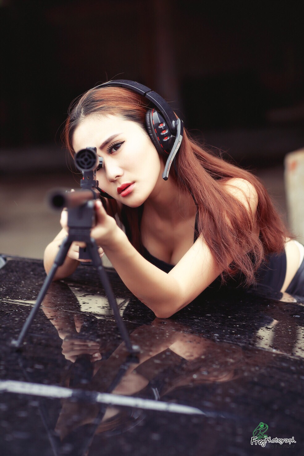 干练美女玩枪大片写真, lzwMjp [性感 妹子 Sexy Girls] url = http://img.orzaa.com/co/2017/02/24/05/2017022496.jpg