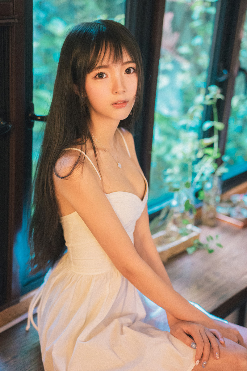 漂亮的清纯美女, YDXLJ0 [清纯 妹子 Cute Ladies] url = http://img.orzaa.com/co/2017/03/12/17/201703121493.jpg