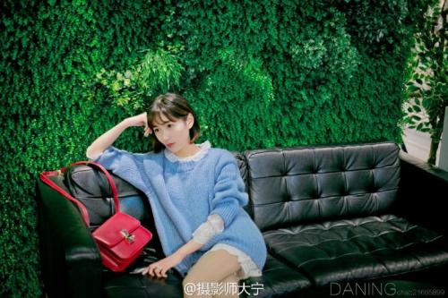 鸭舌帽休闲牛仔女孩
/tmp/UploadBetabhWlTy [清纯 妹子 Cute Ladies] url = http://img.orzaa.com/co/2017/03/12/16/20170312116.jpg

File Size (KB): 294.91 KB
Last Modified: November 26 2021 17:20:06

