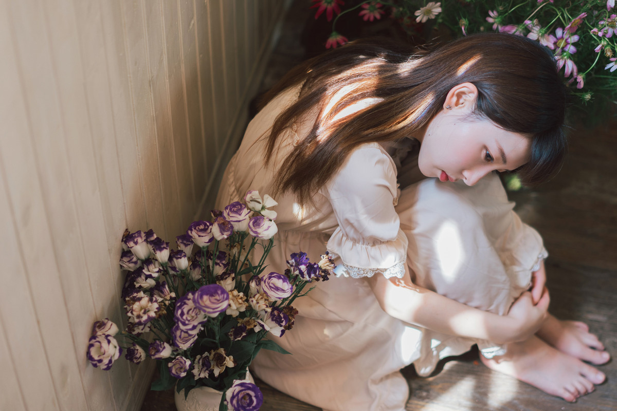 刘海萝莉美女, ggOBkT [清纯 妹子 Cute Ladies] url = http://img.orzaa.com/co/2017/03/12/17/201703121288.jpg