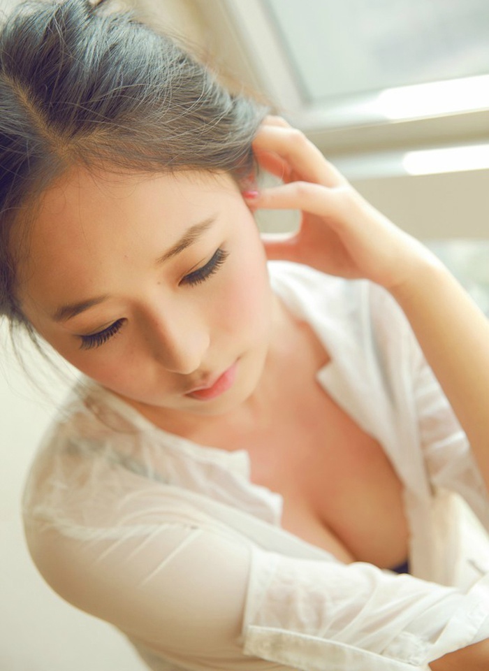 90后小美女, VXCAM6 [性感 妹子 Sexy Girls] url = http://img.orzaa.com/co/2017/02/24/05/20170224133.jpg