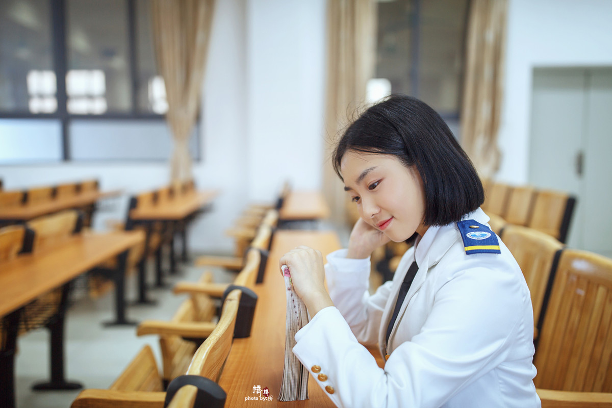 短发警服美女, cwewWj [清纯 妹子 Cute Ladies] url = http://img.orzaa.com/co/2017/03/12/17/201703121215.jpg