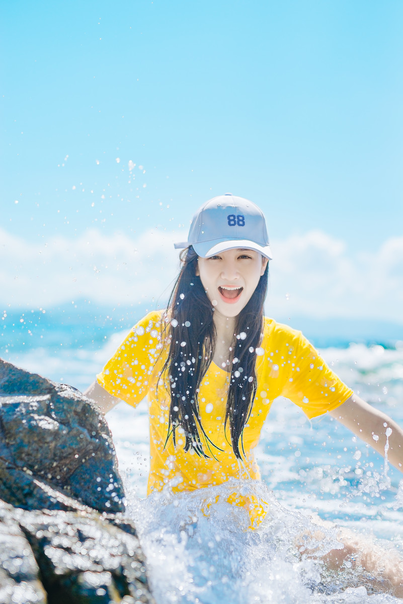 女孩海边写真, iqUEzK [清纯 妹子 Cute Ladies] url = http://img.orzaa.com/co/2017/03/12/17/201703121021.jpg