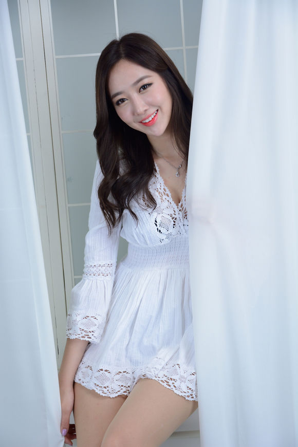 韩国轻熟女, c5zmgC [性感 妹子 Sexy Girls] url = http://img.orzaa.com/co/2017/02/24/05/20170224316.jpg