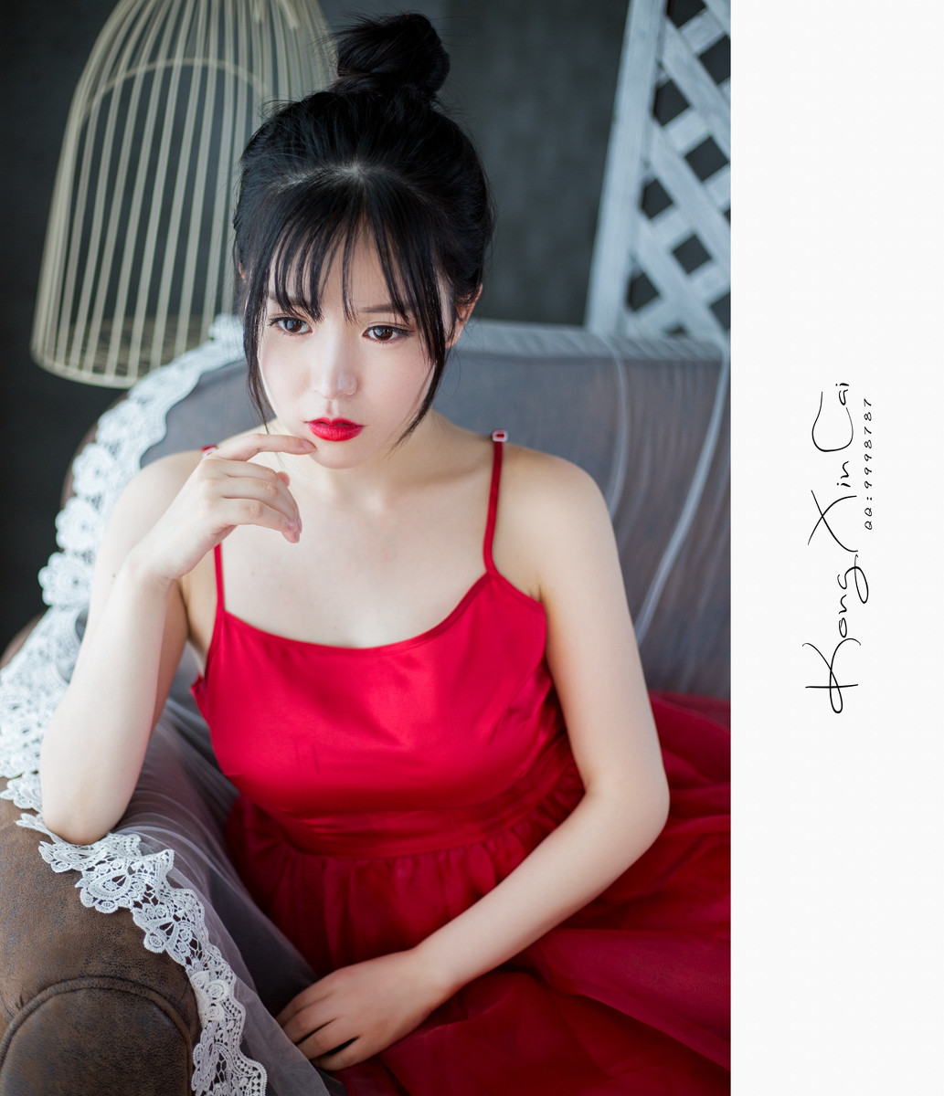 吊带红裙美女, zGN53K [清纯 妹子 Cute Ladies] url = http://img.orzaa.com/co/2017/03/12/17/201703121298.jpg
