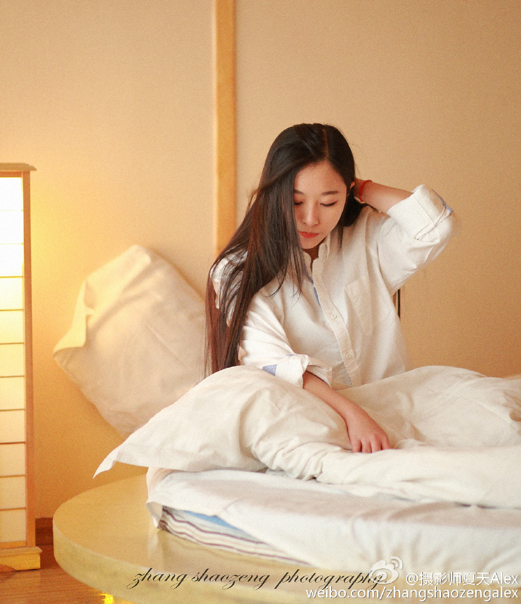 美女穿男士衬衣写真, BqqT7u [性感 妹子 Sexy Girls] url = http://img.orzaa.com/co/2017/02/24/05/20170224498.jpg