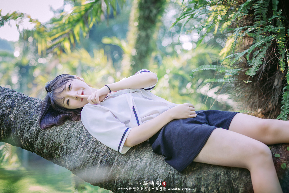 皮肤白皙的短裙女孩, ZWYJo3 [清纯 妹子 Cute Ladies] url = http://img.orzaa.com/co/2017/03/12/17/201703121016.jpg