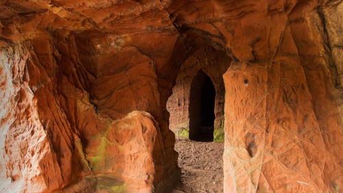 Lacy's Caves on the banks of River Eden near Little Salkeld, Cumbria (© Ashley Cooper/Alamy) Bing Everyday Wallpaper 2017-03-29
/tmp/UploadBetaWKtect [Bing Everyday Wall Paper 2017-03-29] url = http://www.bing.com/az/hprichbg/rb/LacysCaves_EN-GB9689824813_1920x1080.jpg

File Size (KB): 325.42 KB
Last Modified: November 26 2021 17:17:07
