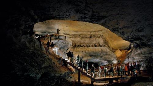 A tour of Booth's Amphitheater in Mammoth Cave National Park, Kentucky (© David S. Boyer and Arlan R. Wiker/Getty Images) Bing Everyday Wallpaper 2017-04-16
/tmp/UploadBetazXufDh [Bing Everyday Wall Paper 2017-04-16] url = http://www.bing.com/az/hprichbg/rb/BoothsAmphitheater_EN-US9133164739_1920x1080.jpg

File Size (KB): 328.46 KB
Last Modified: November 26 2021 17:09:45
