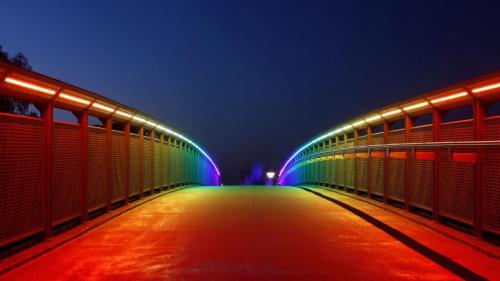 Regenbogenbrücke über die B1, Dortmund, Nordrhein-Westfalen, Deutschland (© imageBROKER/Alamy Stock Photo) Bing Everyday Wallpaper 2017-05-17
/tmp/UploadBetaUhVvis [Bing Everyday Wall Paper 2017-05-17] url = http://www.bing.com/az/hprichbg/rb/IDAHOT_DE-DE9774547816_1920x1080.jpg

File Size (KB): 325.16 KB
Last Modified: November 26 2021 17:16:54
