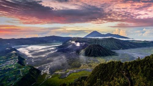 浓烟滚滚的布罗莫火山，印度尼西亚爪哇岛东部 (© Shutterstock) Bing Everyday Wallpaper 2017-05-27
/tmp/UploadBetaTxNRgO [Bing Everyday Wall Paper 2017-05-27] url = http://www.bing.com/az/hprichbg/rb/BromoJava_ZH-CN13278140077_1920x1080.jpg

File Size (KB): 330.27 KB
Last Modified: November 26 2021 17:16:58
