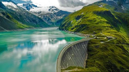 Stausee Mooserboden bei Kaprun, Österreich (© Shutterstock) Bing Everyday Wallpaper 2017-05-30
/tmp/UploadBetaBqI46q [Bing Everyday Wall Paper 2017-05-30] url = http://www.bing.com/az/hprichbg/rb/KaprunDam_DE-DE8991990826_1920x1080.jpg

File Size (KB): 332.94 KB
Last Modified: November 26 2021 17:16:55
