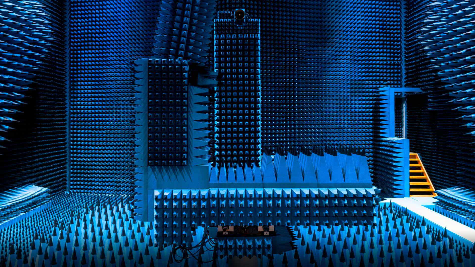 ｢電波無響室｣デンマーク, コペンハーゲン (© Alastair Philip Wiper/Science Photo Library) Bing Everyday Wallpaper 2017-06-02, 1neWxA [Bing Everyday Wall Paper 2017-06-02] url = http://www.bing.com/az/hprichbg/rb/RadioChamber_JA-JP8748490767_1920x1080.jpg