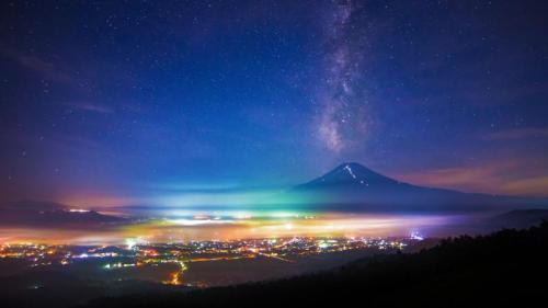 ｢富士山と天の川｣山梨, 富士吉田市 (© Nuttapoom Amornpashara/Getty Images) Bing Everyday Wallpaper 2017-07-07
/tmp/UploadBeta7bY2Fc [Bing Everyday Wall Paper 2017-07-07] url = http://www.bing.com/az/hprichbg/rb/FujiMilkyway0_JA-JP9854021238_1920x1080.jpg

File Size (KB): 242.04 KB
Last Modified: November 26 2021 17:17:03
