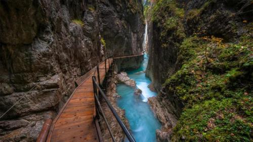 Leutaschklamm bei Mittenwald, Bayern, Deutschland (© plainpicture/Westend61/Roy Jankowski) Bing Everyday Wallpaper 2017-07-10
/tmp/UploadBetaIf0HtA [Bing Everyday Wall Paper 2017-07-10] url = http://www.bing.com/az/hprichbg/rb/Leutaschklamm_DE-DE10360852979_1920x1080.jpg

File Size (KB): 331.64 KB
Last Modified: November 26 2021 17:17:05
