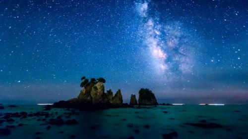 ｢天の川と蓑掛岩｣静岡県, 伊豆半島 (© GettyImages) Bing Everyday Wallpaper 2017-08-21
/tmp/UploadBetasDMz9k [Bing Everyday Wall Paper 2017-08-21] url = http://www.bing.com/az/hprichbg/rb/MinokakeIwa_JA-JP13270942382_1920x1080.jpg

File Size (KB): 319.45 KB
Last Modified: November 26 2021 17:21:30
