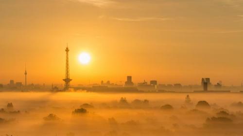 Berliner Skyline mit Funkturm bei Sonnenaufgang (© Zoonar GmbH/Alamy Stock Photo) Bing Everyday Wallpaper 2017-09-01
/tmp/UploadBetazh6Rxy [Bing Everyday Wall Paper 2017-09-01] url = http://www.bing.com/az/hprichbg/rb/BerlinNebel_DE-DE10768303479_1920x1080.jpg

File Size (KB): 329.01 KB
Last Modified: November 26 2021 17:21:48
