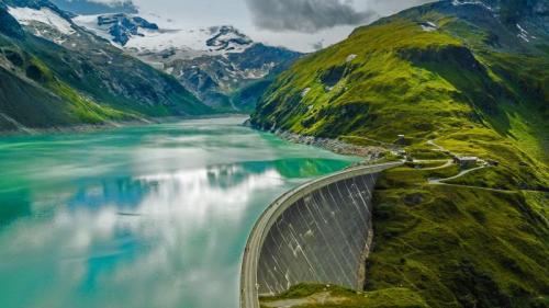 ｢モーザー・ダム｣オーストリア, カプルーン (© Shutterstock) Bing Everyday Wallpaper 2017-11-05
/tmp/UploadBeta6CgASZ [Bing Everyday Wall Paper 2017-11-05] url = http://www.bing.com/az/hprichbg/rb/KaprunDam_JA-JP9329807034_1920x1080.jpg

File Size (KB): 331.76 KB
Last Modified: November 26 2021 17:21:43
