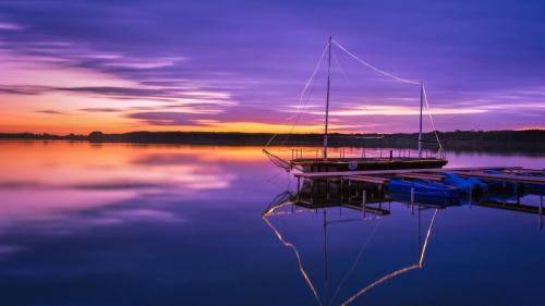Der Rangsdorfer See im Abendlicht, Brandenburg, Deutschland (© Shotshop GmbH/Alamy Stock Photo) Bing Everyday Wallpaper 2017-12-25
/tmp/UploadBetahYDNCq [Bing Everyday Wall Paper 2017-12-25] url = http://www.bing.com/az/hprichbg/rb/RangsdorferSee_DE-DE9204277714_1920x1080.jpg

File Size (KB): 329.65 KB
Last Modified: November 26 2021 17:16:24
