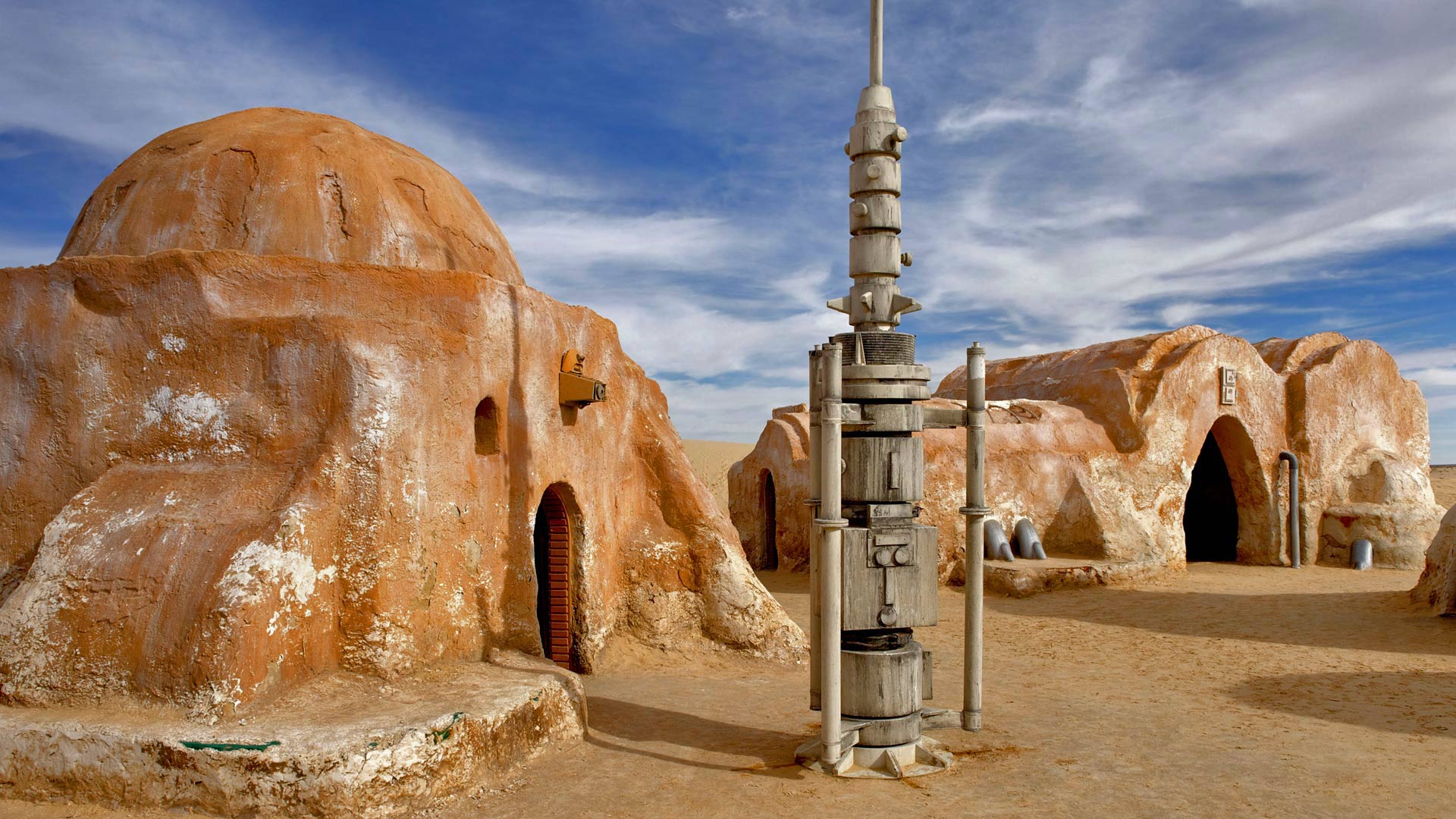 ｢スター・ウォーズのロケ地｣チュニジア, ジェリド湖 (© age fotostock/Alamy) Bing Everyday Wallpaper 2018-05-04, 0LIx7S [Bing Everyday Wall Paper 2018-05-04] url = http://www.bing.com/az/hprichbg/rb/ChottelDjerid_JA-JP9315193811_1920x1080.jpg