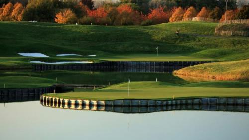The Albatros course at Le Golf National in France, host of the 2018 Ryder Cup (© David Cannon/Getty Images) Bing Everyday Wallpaper 2018-09-28
/tmp/UploadBetazOxLZF [Bing Everyday Wall Paper 2018-09-28] url = http://www.bing.com/az/hprichbg/rb/RyderCup_EN-GB10109904266_1920x1080.jpg

File Size (KB): 327.47 KB
Last Modified: November 26 2021 18:35:46
