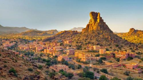 The village of Aguerd Oudad and the larger town of Tafraout in Morocco (© Doug Pearson Photography/plainpicture) Bing Everyday Wallpaper 2019-01-12
/tmp/UploadBetahexPZJ [Bing Everyday Wall Paper 2019-01-12] url = http://www.bing.com/az/hprichbg/rb/NapoleonsHat_EN-US1513449232_1920x1080.jpg

File Size (KB): 320.73 KB
Last Modified: November 26 2021 18:38:20
