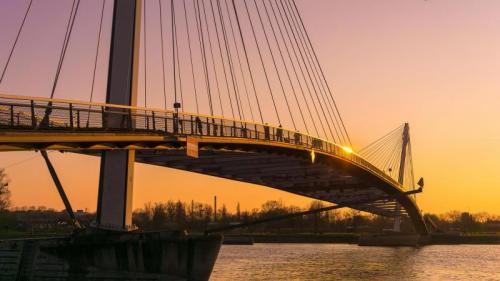 Passerelle des Deux Rives (Brücke der zwei Ufer) über den Rhein zwischen Straßburg und Kehl. Zum Deutsch-Französischen Tag (© MattLphotography/Shutterstock) Bing Everyday Wallpaper 2019-01-22
/tmp/UploadBeta4IijaV [Bing Everyday Wall Paper 2019-01-22] url = http://www.bing.com/az/hprichbg/rb/DeFrFriendship2_DE-DE0582663430_1920x1080.jpg

File Size (KB): 284.84 KB
Last Modified: November 26 2021 18:38:20
