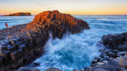 Fingal Head with a rock fisherman on the headland (© Auscape/UIG via Getty Images) Bing Everyday Wallpaper 2019-03-16
/tmp/UploadBetayuyHxB [Bing Everyday Wall Paper 2019-03-16] url = http://www.bing.com/th?id=OHR.FingalHeadFisherman_EN-AU8102958091_1920x1080.jpg

File Size (KB): 325.35 KB
Last Modified: November 26 2021 18:38:44
