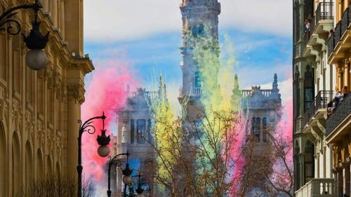 市政厅广场上庆祝圣何塞节的烟花，西班牙巴伦西亚 (© Helena G.H/Shutterstock) Bing Everyday Wallpaper 2019-03-19
/tmp/UploadBeta6kmz2E [Bing Everyday Wall Paper 2019-03-19] url = http://www.bing.com/th?id=OHR.FallasBonfire_ZH-CN0990476822_1920x1080.jpg

File Size (KB): 335.15 KB
Last Modified: November 26 2021 18:38:48
