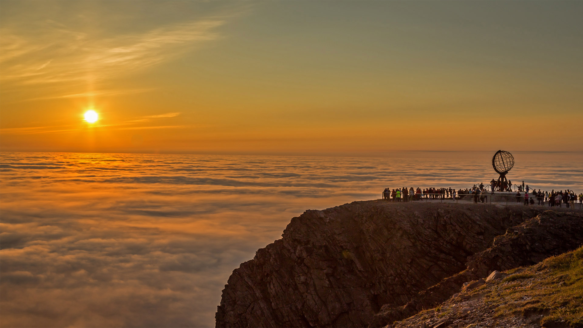 Midnight sun at North Cape, Norway (© Ron Bennett/Shutterstock) Bing Everyday Wallpaper 2019-05-13, XxlWUv [Bing Everyday Wall Paper 2019-05-13] url = http://www.bing.com/th?id=OHR.NordkappSun_EN-GB6087687407_1920x1080.jpg