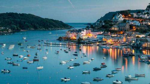 Salcombe Harbour on the south coast of Devon, England (© Devon and Cornwall Photography/Getty Images) Bing Everyday Wallpaper 2019-06-21
/tmp/UploadBetav48uvy [Bing Everyday Wall Paper 2019-06-21] url = http://www.bing.com/th?id=OHR.SalcombeDevon_EN-AU2450663527_1920x1080.jpg

File Size (KB): 311.95 KB
Last Modified: November 26 2021 18:39:37
