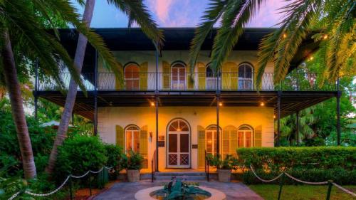 The Ernest Hemingway Home and Museum in Key West, for Hemingway Days (© Werner Bertsch/eStock Photo) Bing Everyday Wallpaper 2019-07-17
/tmp/UploadBetaYRrnMk [Bing Everyday Wall Paper 2019-07-17] url = http://www.bing.com/th?id=OHR.HemingwayHome_EN-US3797204563_1920x1080.jpg

File Size (KB): 335.8 KB
Last Modified: November 26 2021 18:38:36
