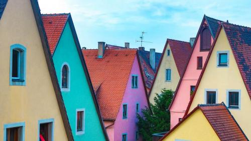 Bunte Häuserfassaden in Rothenburg ob der Tauber, Bayern, Deutschland (© Prisma by Dukas Presseagentur GmbH/Alamy Stock Photo) Bing Everyday Wallpaper 2019-08-11
/tmp/UploadBetayrQcxq [Bing Everyday Wall Paper 2019-08-11] url = http://www.bing.com/th?id=OHR.RothenburgBY_DE-DE9438286255_1920x1080.jpg

File Size (KB): 329.82 KB
Last Modified: November 26 2021 18:38:58
