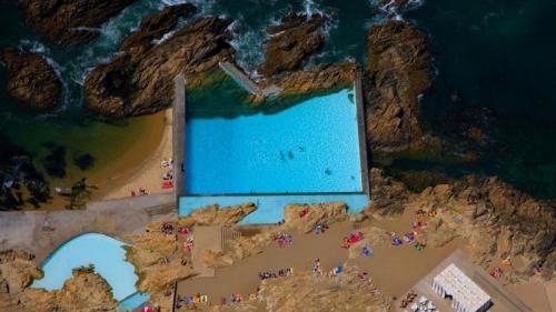 Strandbad „Piscinas das Marés“ in Leça da Palmeira, Portugal (© Fernando Guerra/age fotostock) Bing Everyday Wallpaper 2019-08-18
/tmp/UploadBetabp1BP7 [Bing Everyday Wall Paper 2019-08-18] url = http://www.bing.com/th?id=OHR.LecadaPalmeira_DE-DE9085251863_1920x1080.jpg

File Size (KB): 328.19 KB
Last Modified: November 26 2021 18:39:01
