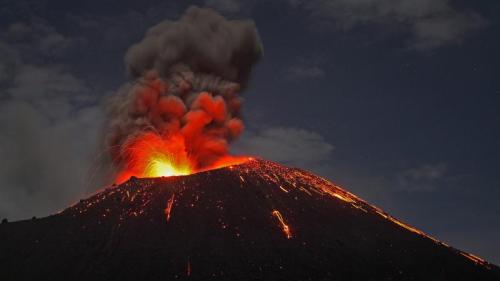 苏门答腊海岸正在喷发的喀拉喀托火山，印度尼西亚 (© Martin Rietze/Alamy) Bing Everyday Wallpaper 2019-08-27
/tmp/UploadBetah2jip9 [Bing Everyday Wall Paper 2019-08-27] url = http://www.bing.com/th?id=OHR.Krakatoa_ZH-CN8471800710_1920x1080.jpg

File Size (KB): 328.71 KB
Last Modified: November 26 2021 18:39:00
